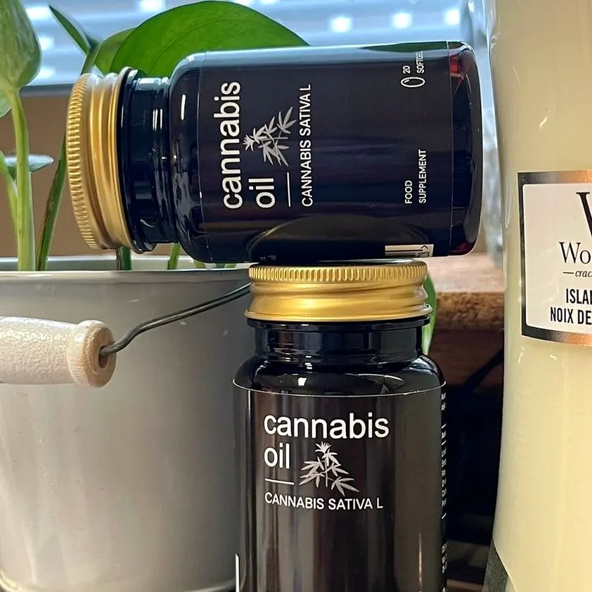 Cannabis Oil — fotografía del envase 2