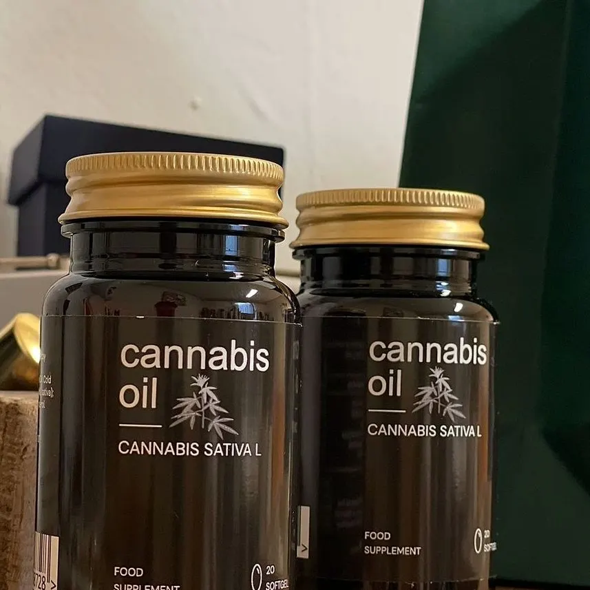Cannabis Oil — fotografía del envase 3