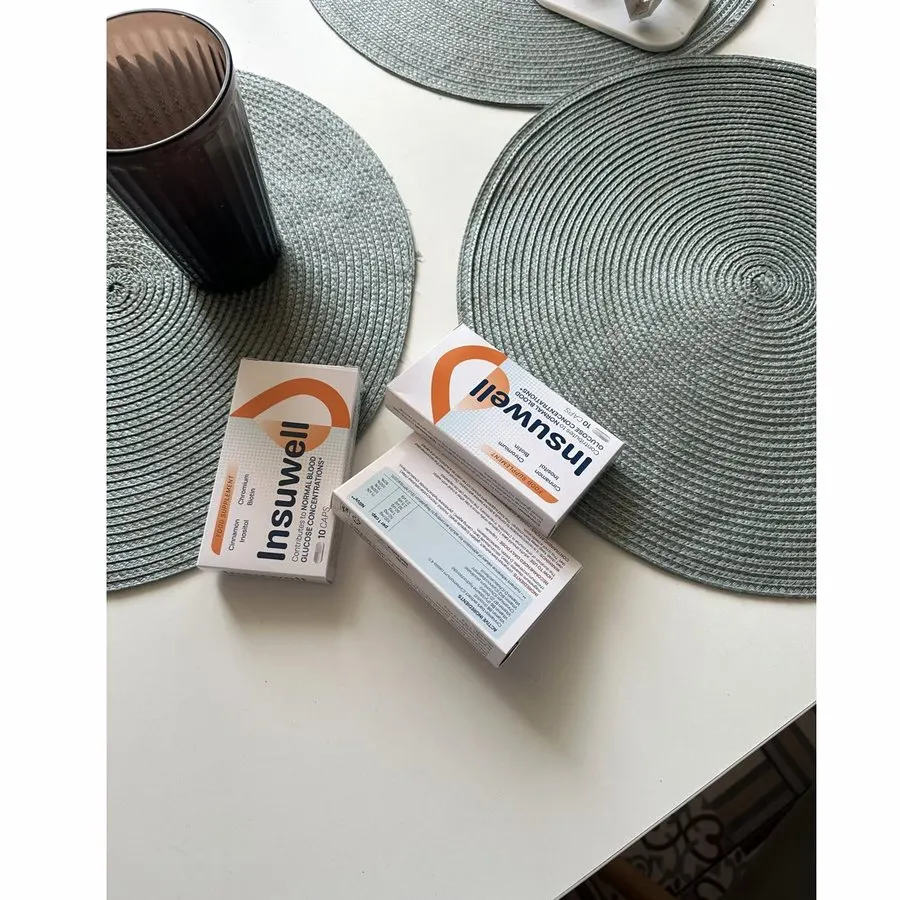 Insuwell — fotografie obalu 1