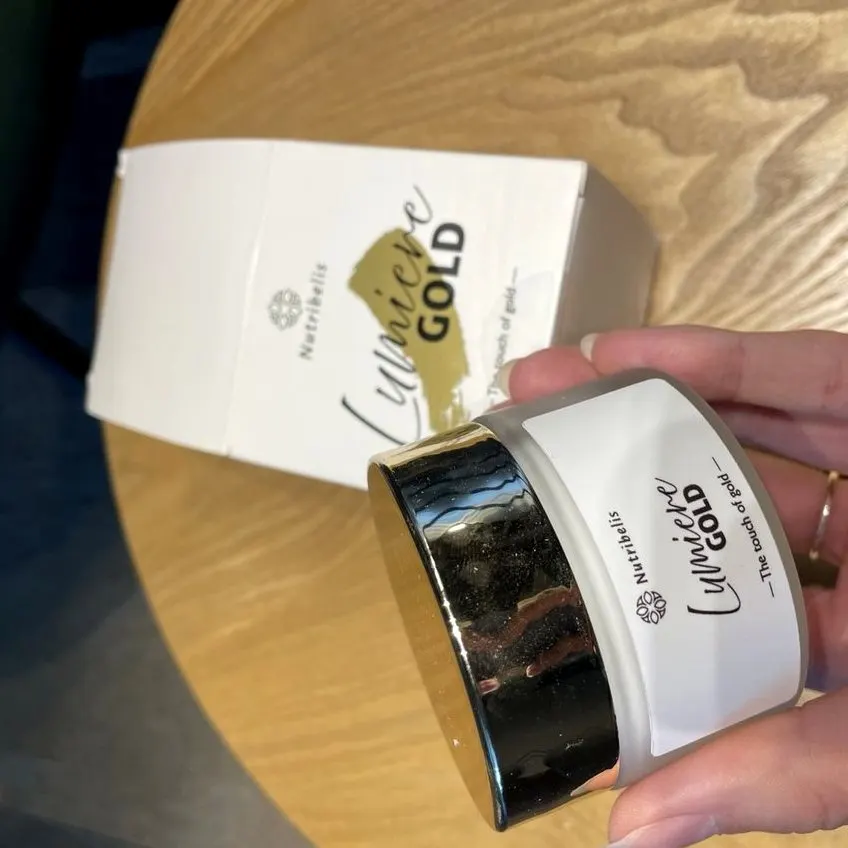 Lumiere Gold — valokuva pakkauksesta